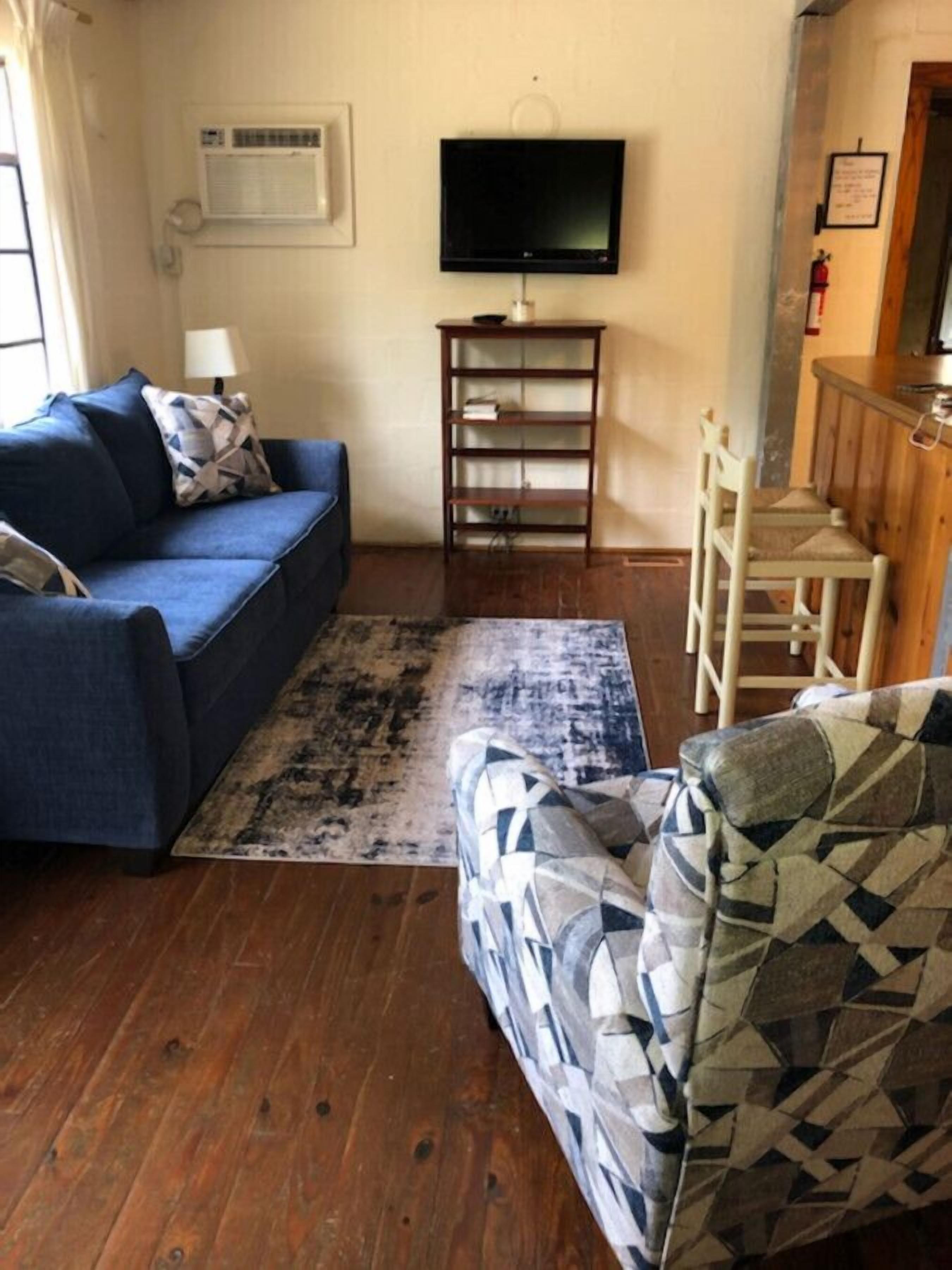 Bluegill Bay Newly Renovated!