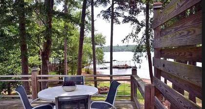 Lake Hartwell Covered Dock & Sunset Beach 3BD, 1BA