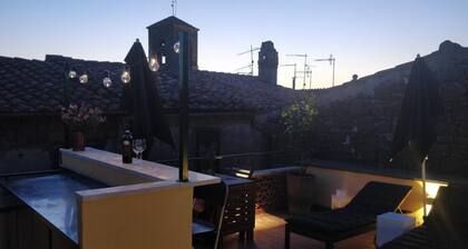 CASA MESSI IN VICOLO DELLA RIVOLTA 31 APT. 4