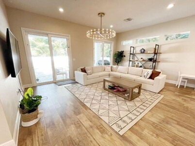 Gorgeous Home w/ Huge Salt-Water POOL & SPA