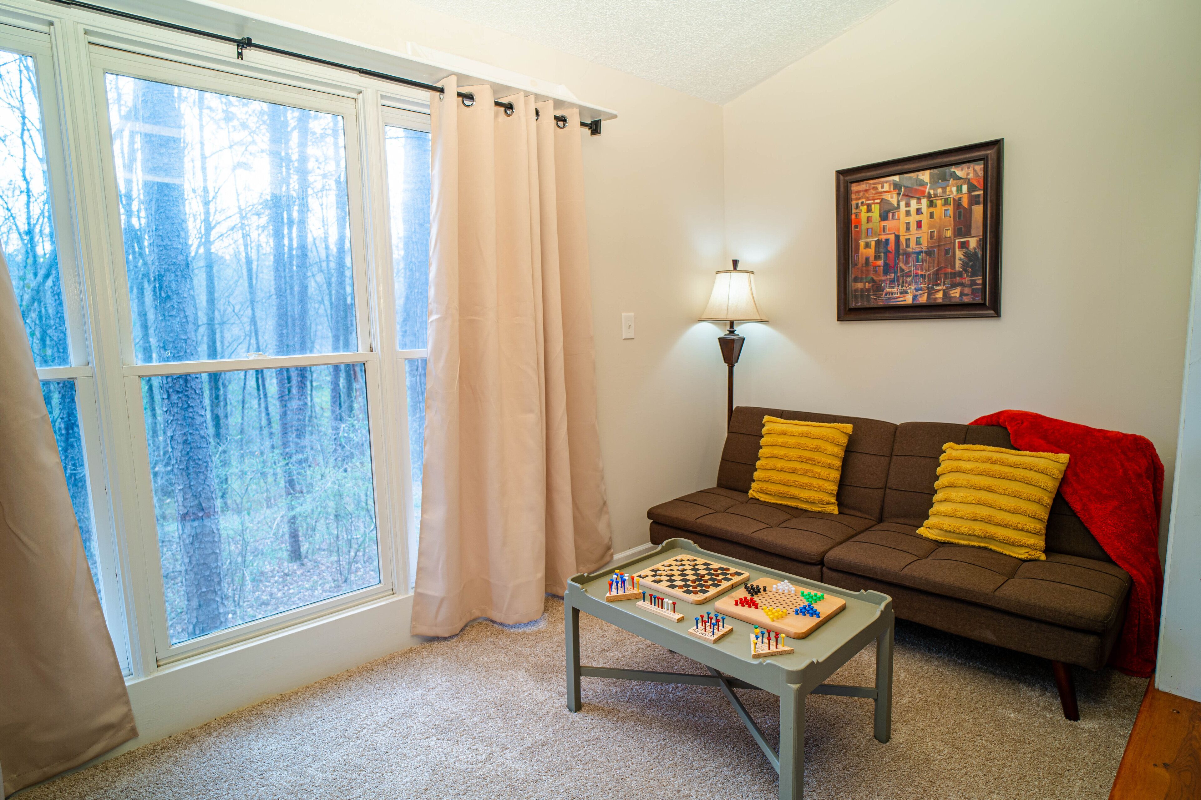 Scenic & Serene Stone Mountain Apartment Hideaway