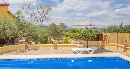 Cubo's Casa Rural Yanza / private pool / high privacy / close to urban center
