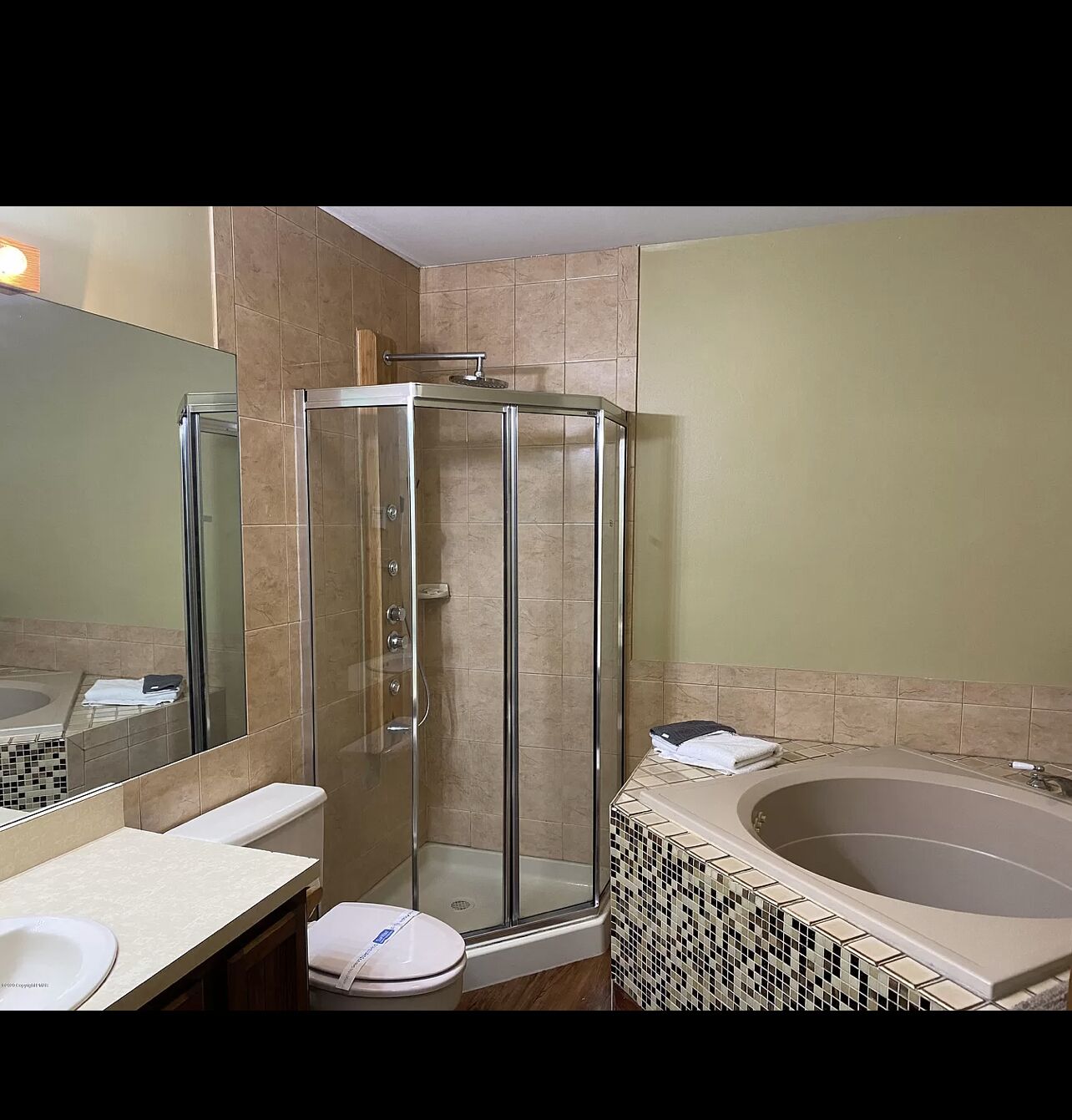 Big Boulder Lake Retreat- Summer Lake & Winter Ski