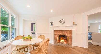 Totally Renovated Central AC Dog Friendly Near Golf
