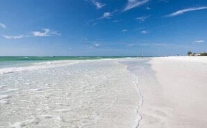 Beach nearby, sun-loungers, beach towels
