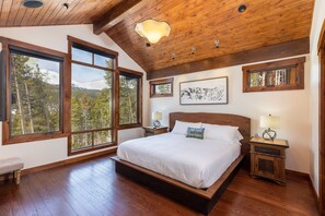 3 chambres, lit avec matelas en mousse à mémoire