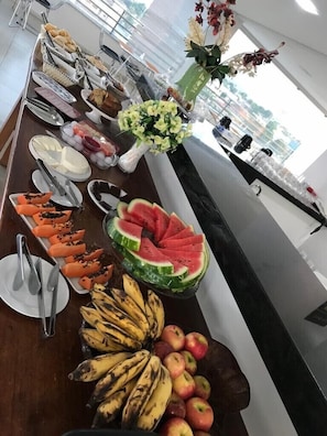 Desayuno continental incluido todos los días