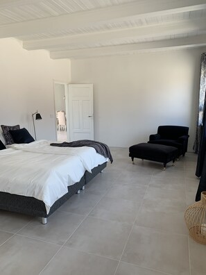 4 Schlafzimmer, Reisekinderbett, kostenloses WLAN, Bettwäsche