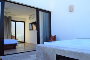 Departamento Deluxe | Tina de hidromasaje privada