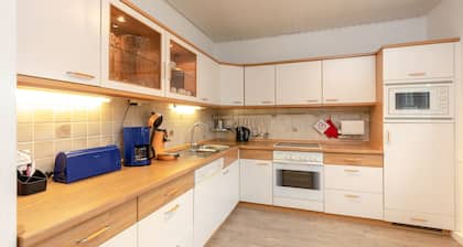 Family-friendly vacation home for up to 6 people