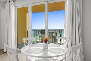 Condo, 1 Bedroom, Ocean View | In-room dining