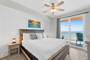 Condo, 3 Bedrooms, Sea View (2202)