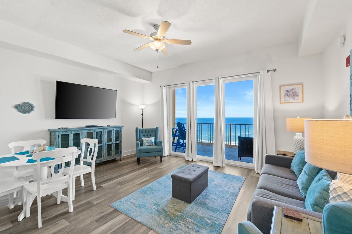 Condo, 1 Bedroom, Ocean View (3-2308) | In-room dining