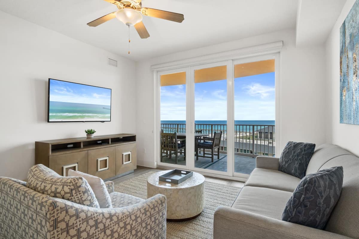 Condo | Living area | 45-inch flat-screen TV with cable channels, TV
