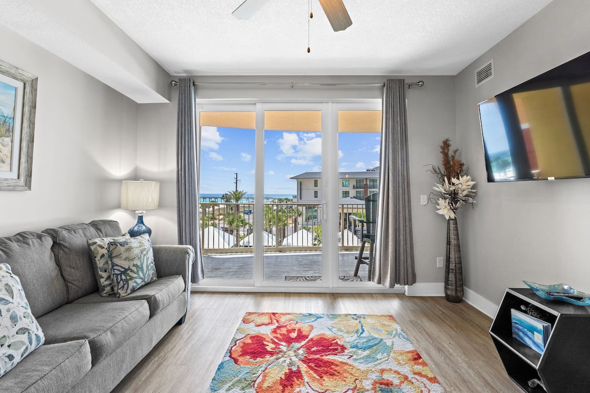 Condo, 1 Bedroom, Sea View (304) | Living area | 45-inch flat-screen TV with cable channels, TV