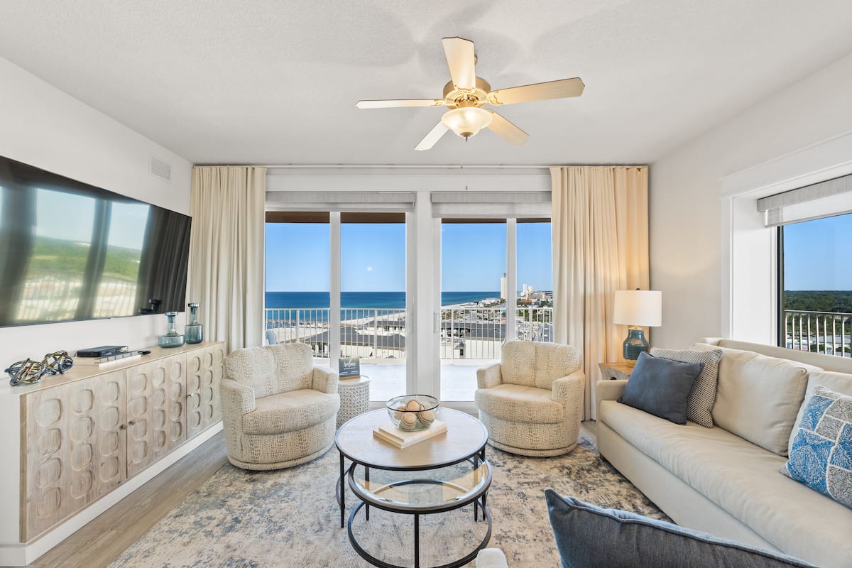 Condo, 3 Bedrooms, Sea View (1112) | Living area | 45-inch flat-screen TV with cable channels, TV