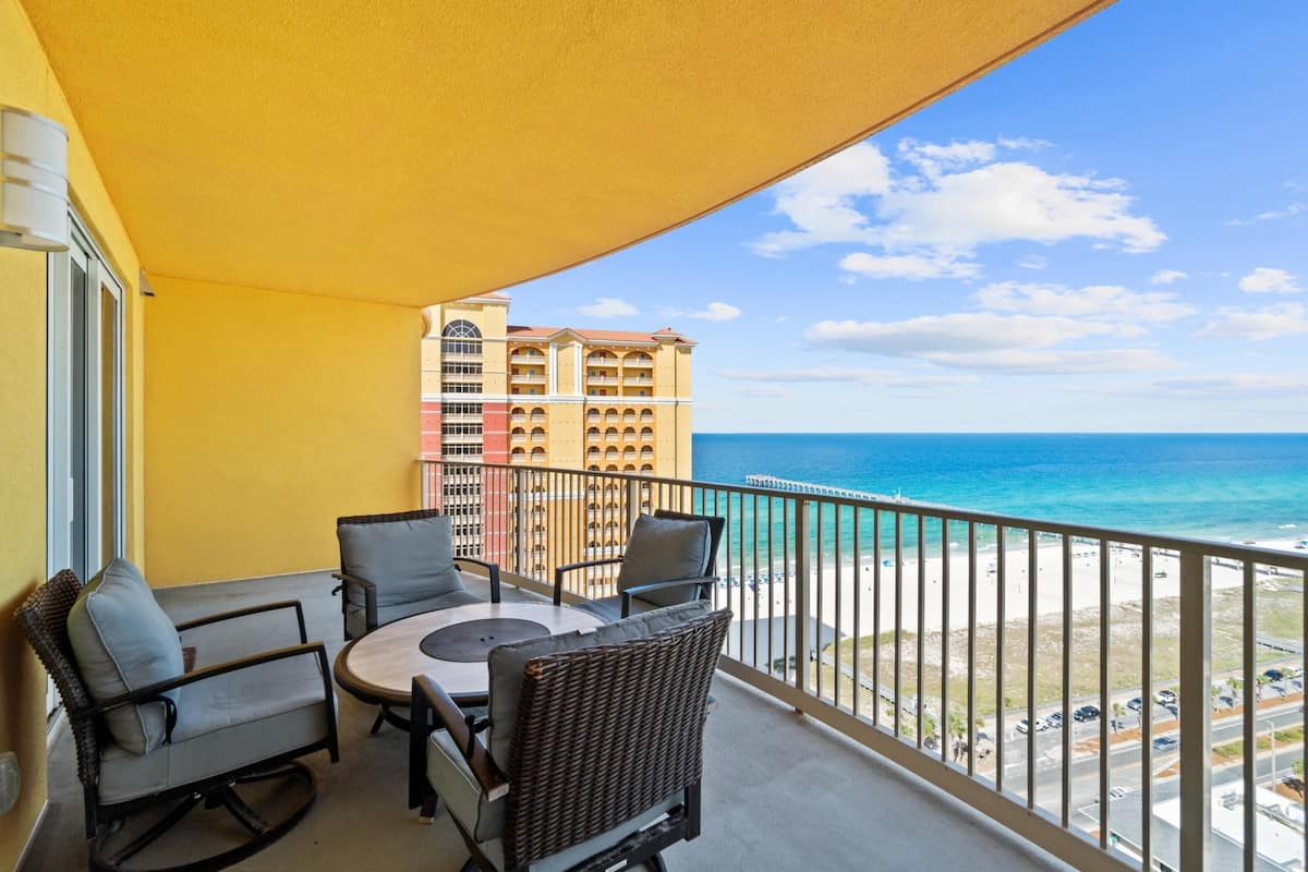 Condo, 3 Bedrooms, Sea View (1906) | Balcony