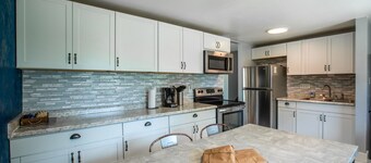 Family Ski Escape | Hot Tub + Game Room + Close to Skiing!