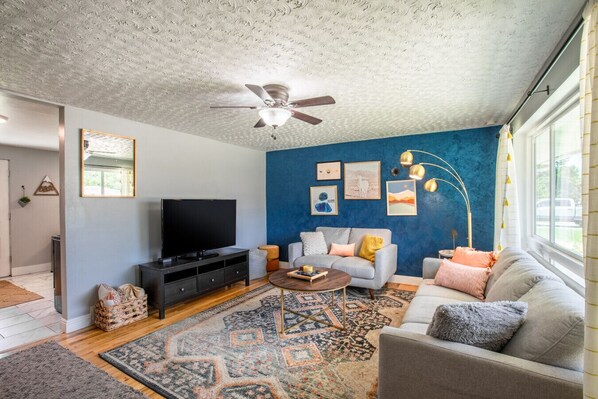 Smart TV, table football