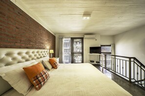 1 Schlafzimmer, Zimmersafe, Bügeleisen/Bügelbrett, Reisekinderbett