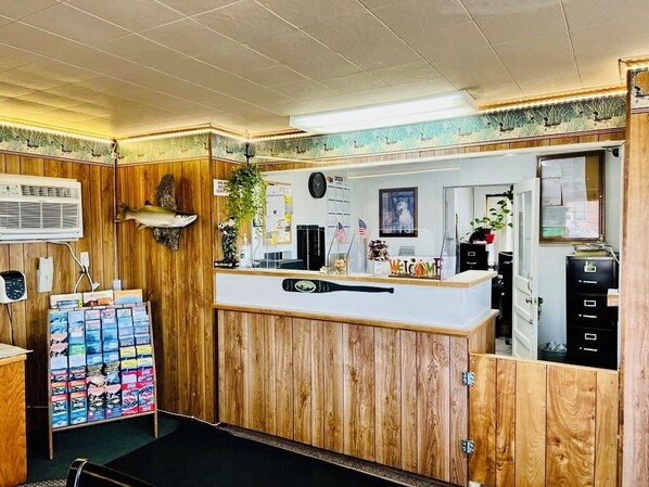 Reception - Sage N Sand Motel (Moses Lake)