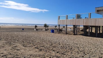 Vlak bij het strand