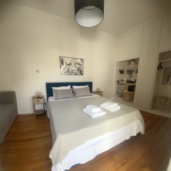 Fer et planche à repasser, Wi-Fi gratuit, draps fournis