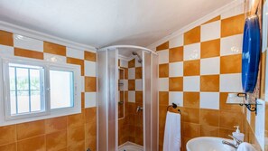 Een douche, een haardroger