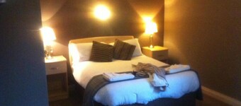 Live Free, See Sofia - Deluxe Suite