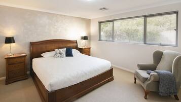 4 chambres, fer et planche Ă  repasser, Wi-Fi gratuit, draps fournis