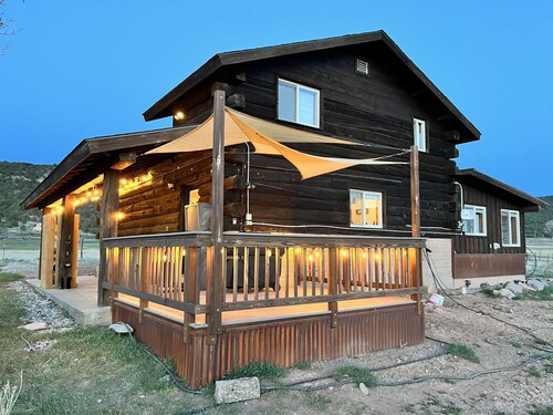 Cozy Ranch House on 46 Acres w/ Spectacular Views
