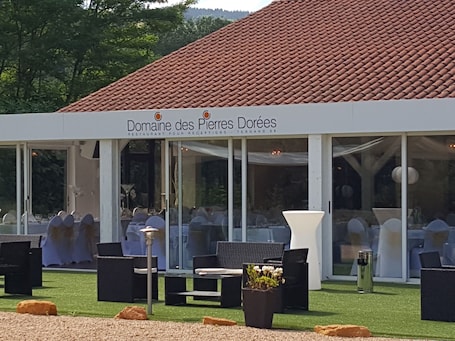 Cottage, Ensuite, Park View | Garden. Gîte du Domaine des Pierres Dorées