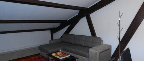 Cottage, Ensuite, Park View | Lounge