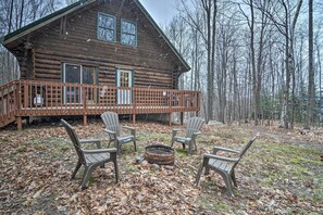 Terrace/patio - Secluded Gaylord Cabin w/ Deck, Fire Pit & Grill! (Gaylord)