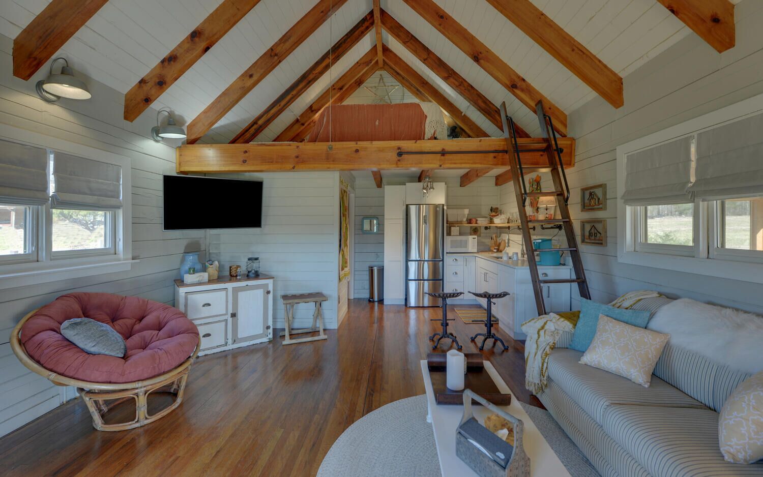 Tiny House Pocket Farm