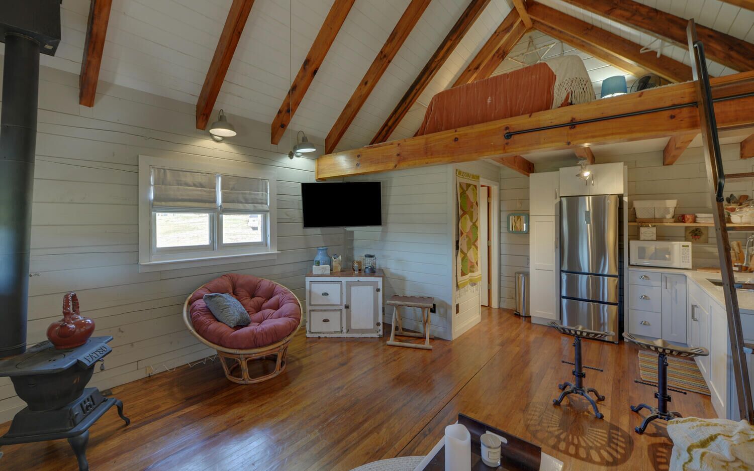 Tiny House Pocket Farm