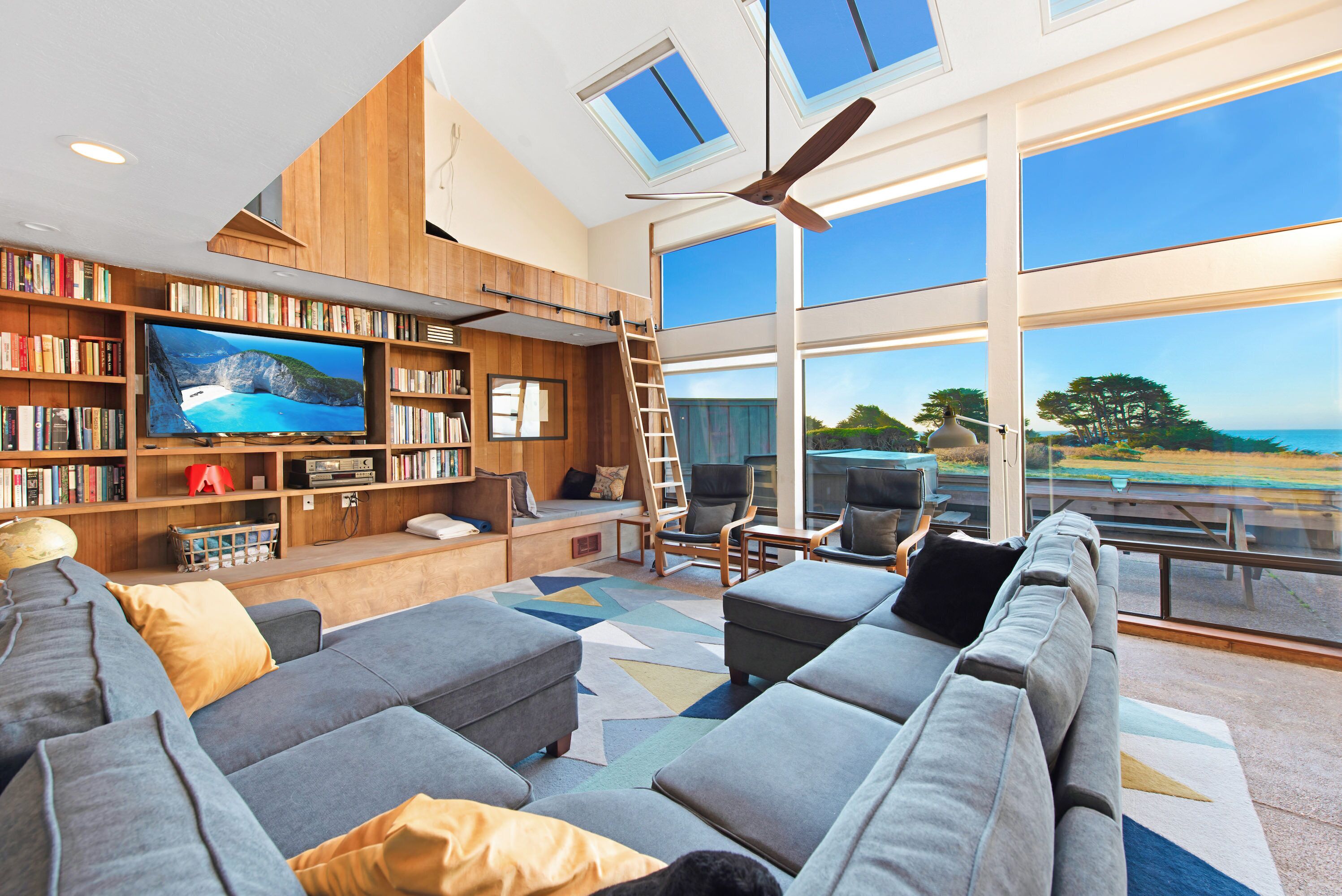 Ultimate Sea Ranch Paradise | Ocean Views w/ Hot Tub