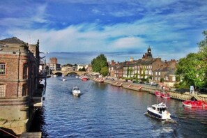 Apartment, 1 Queen Bed | Lake - Beautiful 1-bed Apartment in York (York)