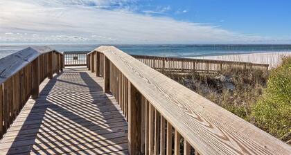 Updated Beachside Condo with THREE pools