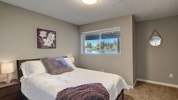 3 habitaciones, escritorio, wifi gratis y ropa de cama