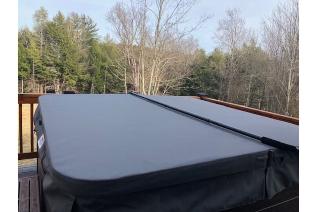 Mayfair Manor Mountain Retreat