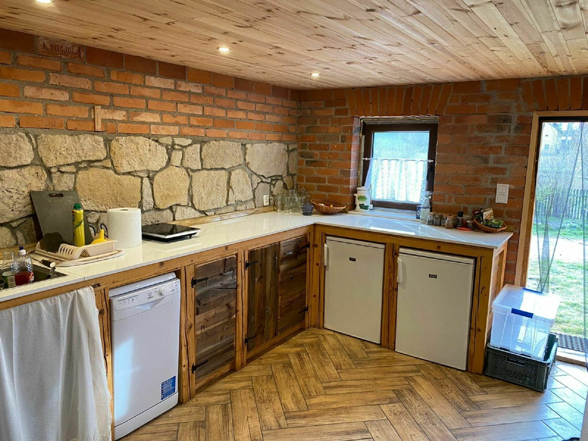 Alleinstehendes Ferienhaus mit  W-LAN, TV, Terrasse, Haustiere erlaubt, Panoramablick, Parkplatz