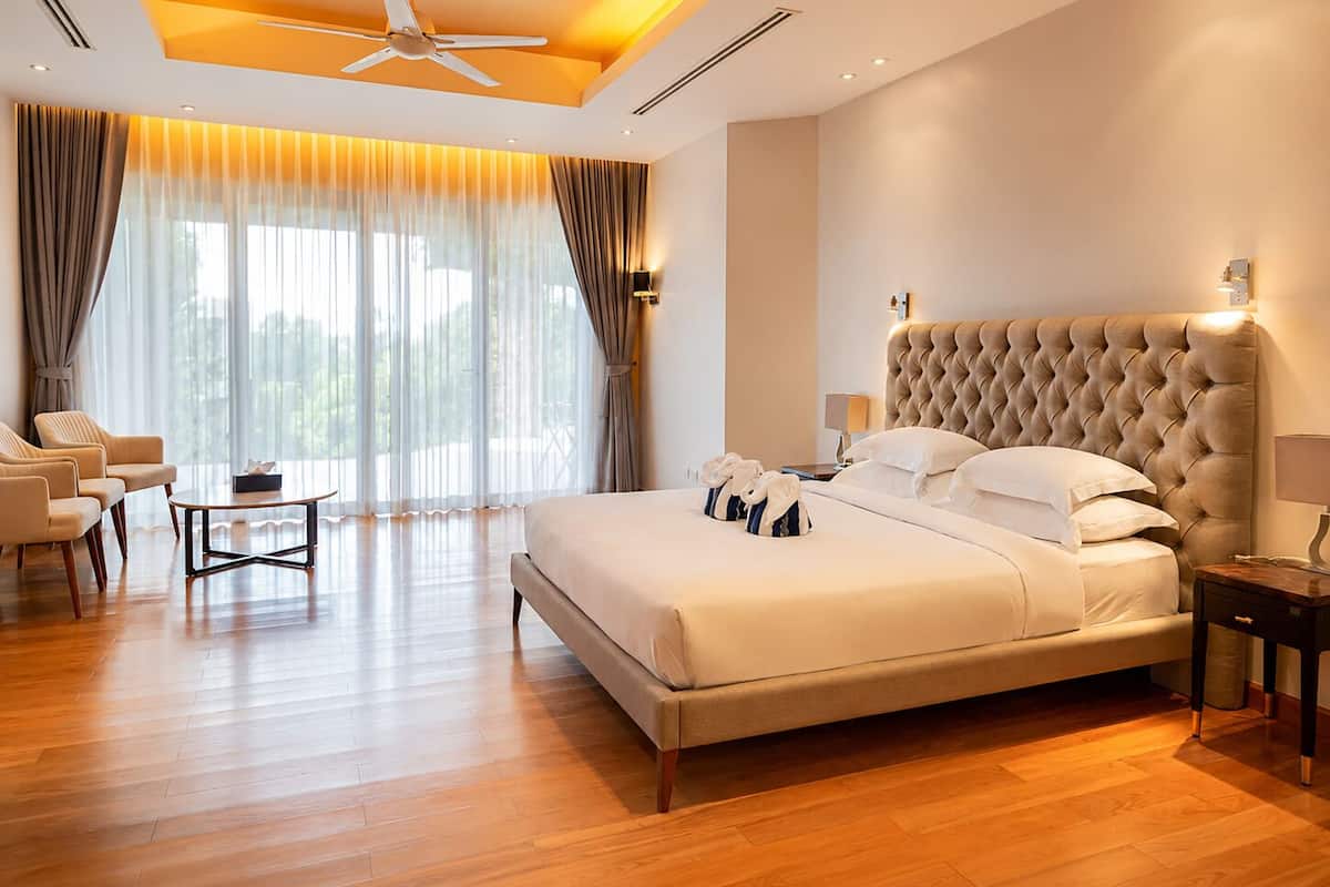 In-room safe, blackout drapes, iron/ironing board, WiFi (free)