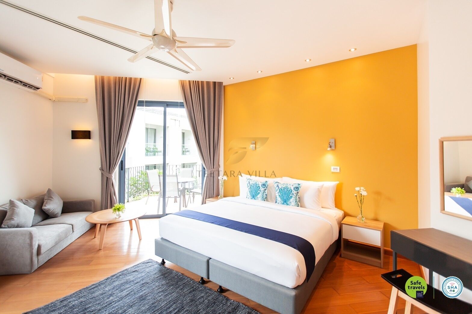 Caja de seguridad en la habitación y cortinas blackout 