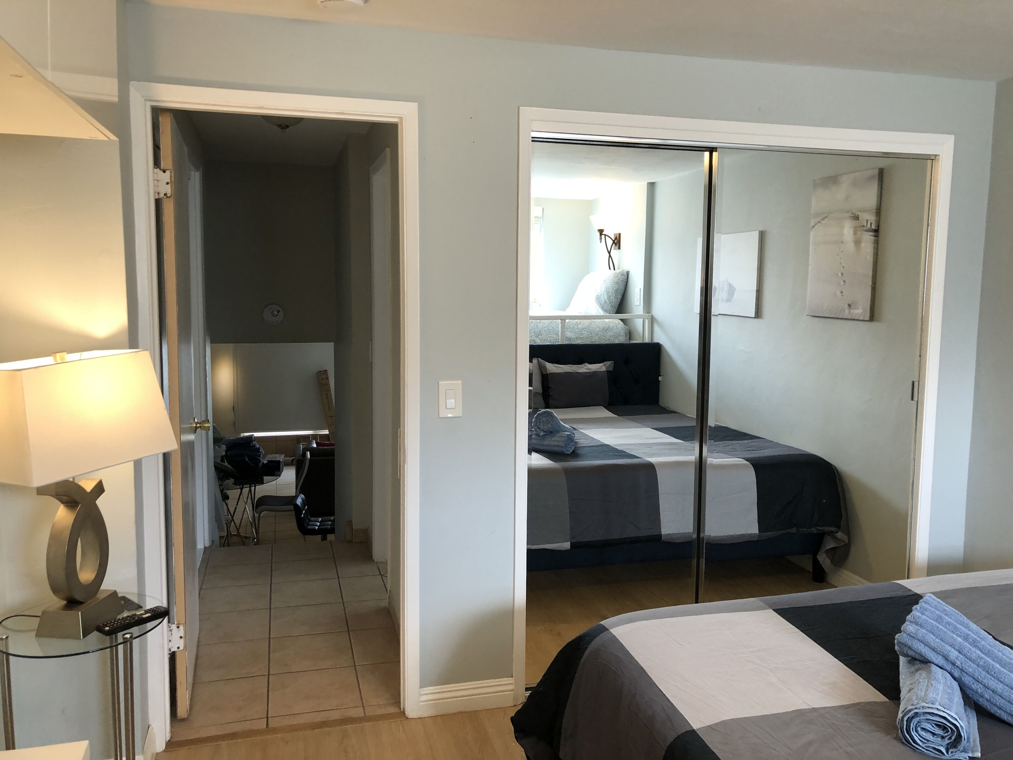 2 chambres, fer et planche à repasser, Wi-Fi gratuit, draps fournis