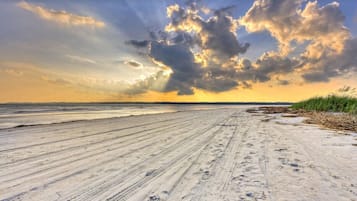 Beach nearby, sun loungers