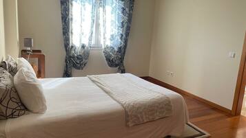 1 quarto, ferros/tábuas de passar roupa, Wi-Fi de cortesia