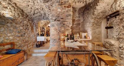 Vacation Apartment Logge dei Paroloti Apt Paolo with Mountain View