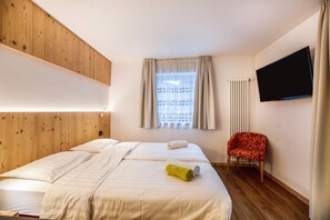 1 bedroom, free WiFi, bed sheets