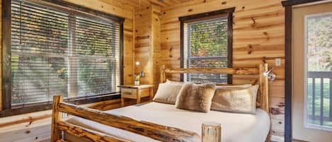 2 makuuhuonetta, silitysrauta/-lauta, Wi-Fi, vuodevaatteet